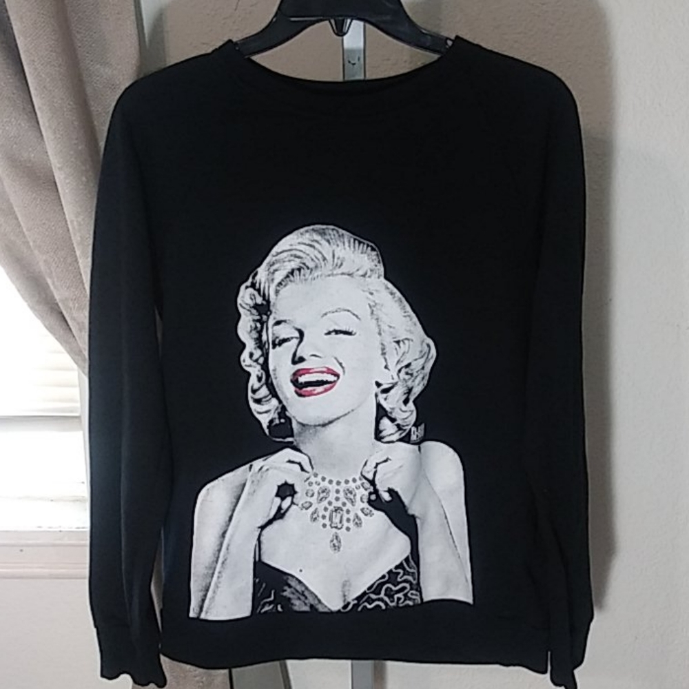 $💖Monroe crew neck